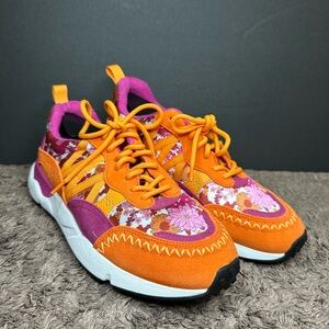 Chelsea & Violet Sneakers